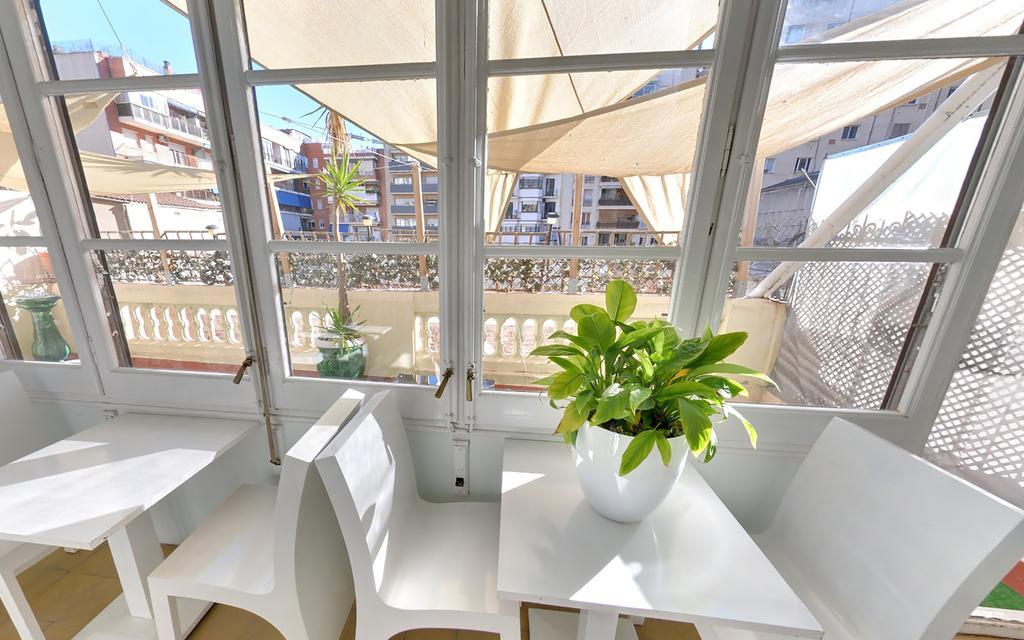 Des Artistes Hostel Barcelona Exterior photo
